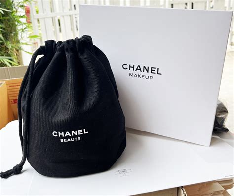 chanel cosmetic pouch price|chanel makeup bag vip gift.